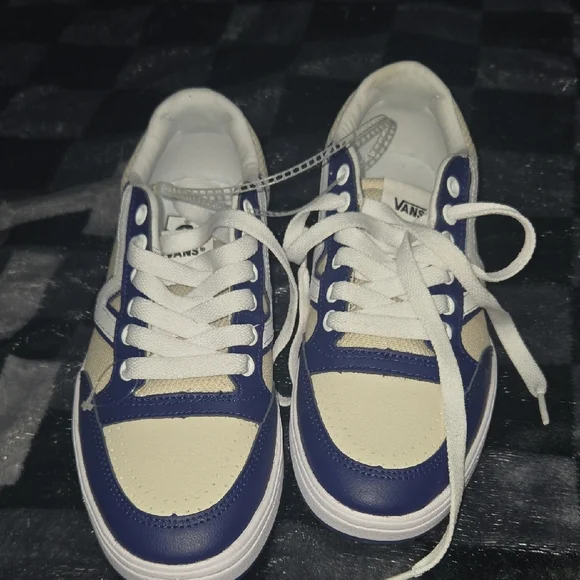 NEW W/TAGS. Vans Blue and Cream Sneakers Classic Low-Top Design BIG KIDS - Picture 2 of 8